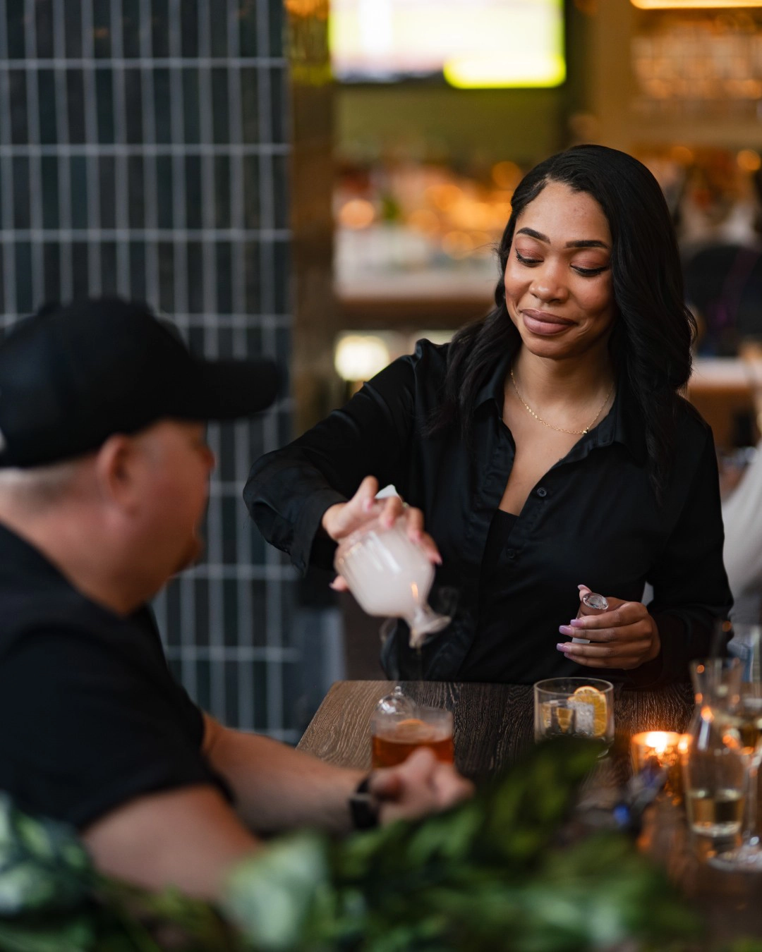 Nashville server with drink